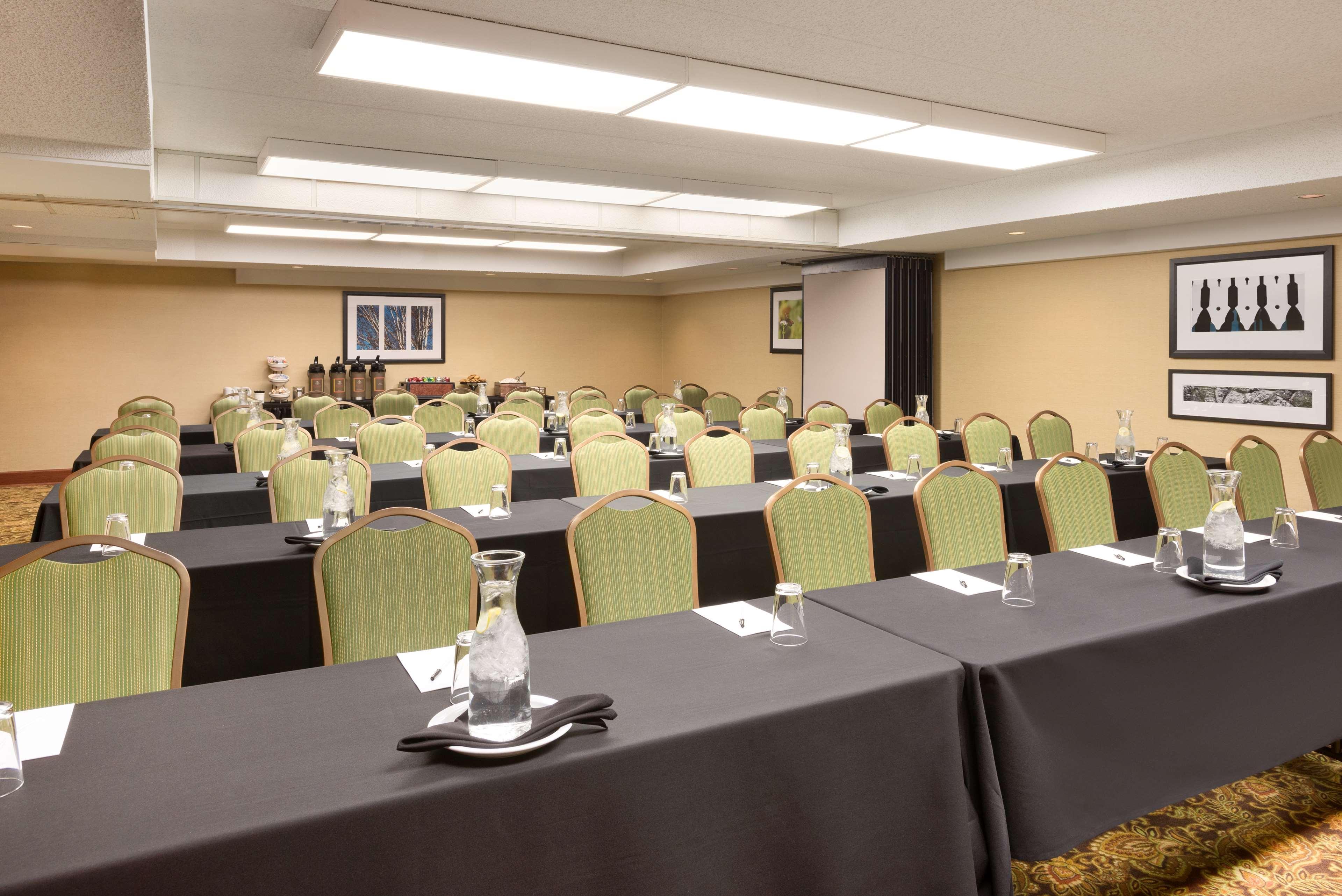 Wingate By Wyndham Lincoln Airport East Hotel Luaran gambar